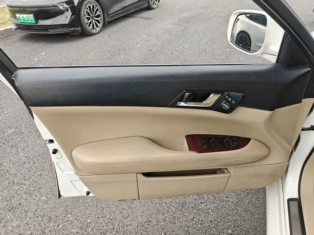 Toyota Reiz — миниатюра 23