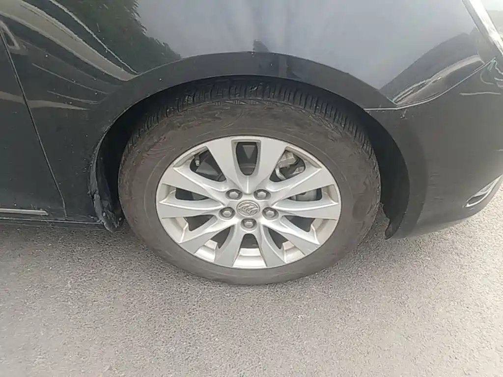 Buick LaCrosse — миниатюра 12