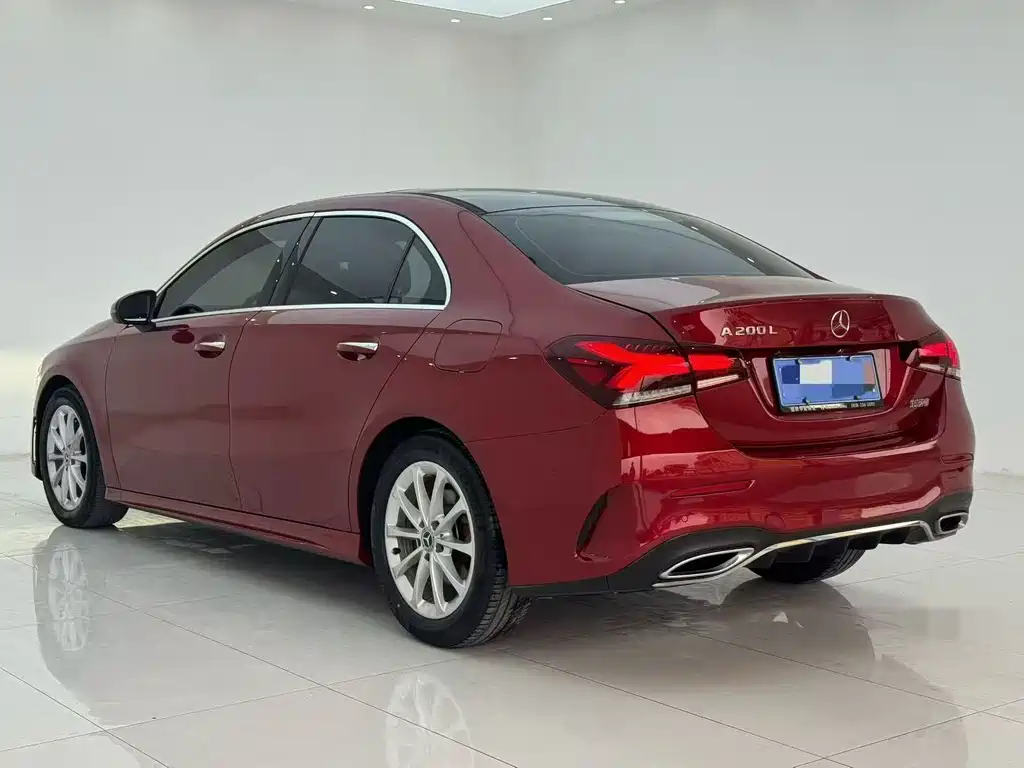 Mercedes-Benz A-Class — миниатюра 7