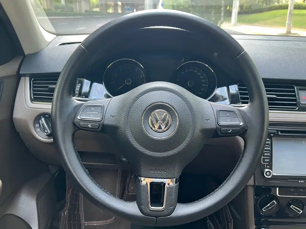 Volkswagen Bora — миниатюра 15