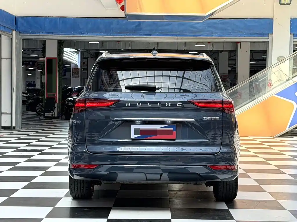 Wuling Victory — миниатюра 10