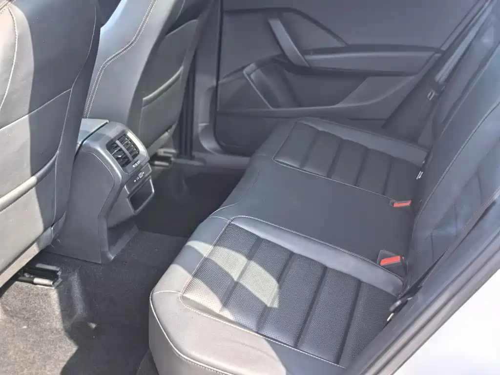 Volkswagen Tharu — миниатюра 15