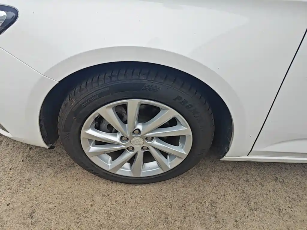 Buick Verano — миниатюра 23