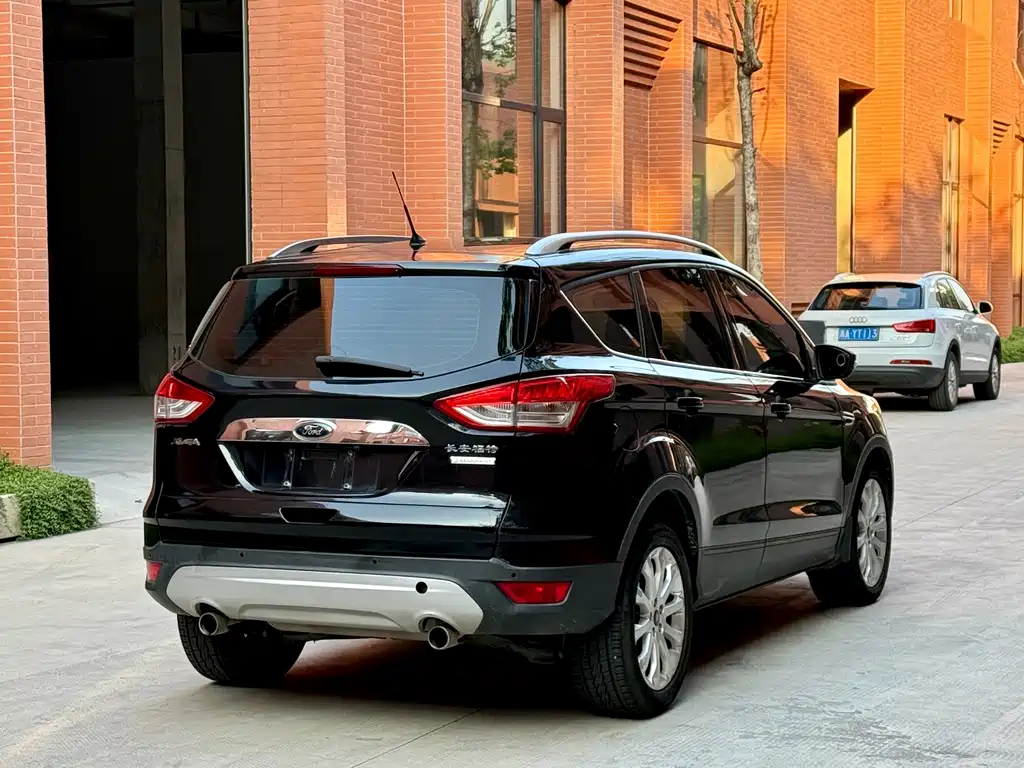 Ford Kuga — миниатюра 4
