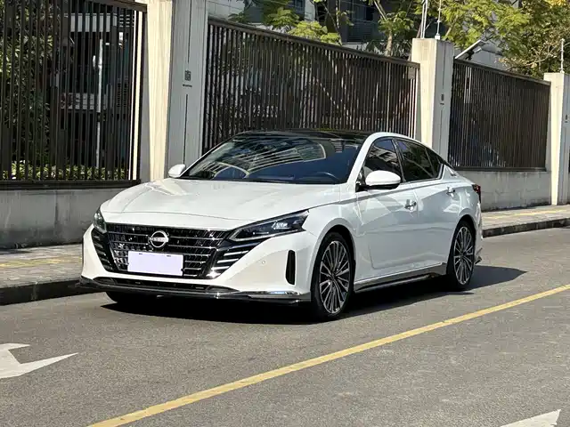 NISSAN TEANA