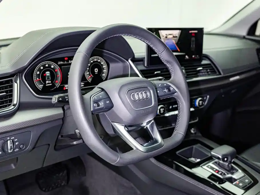 Audi Q5L 2022 40T Luxury