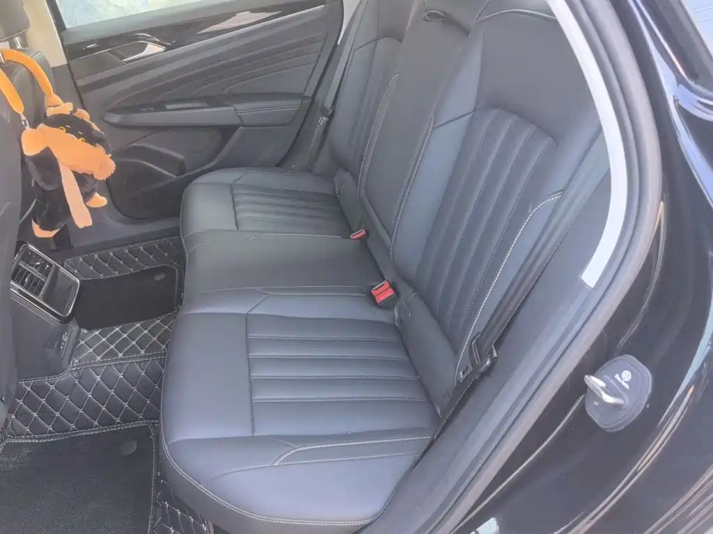 Volkswagen Passat — миниатюра 13