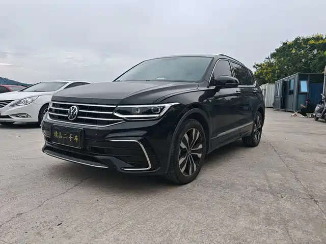 Volkswagen Tiguan L