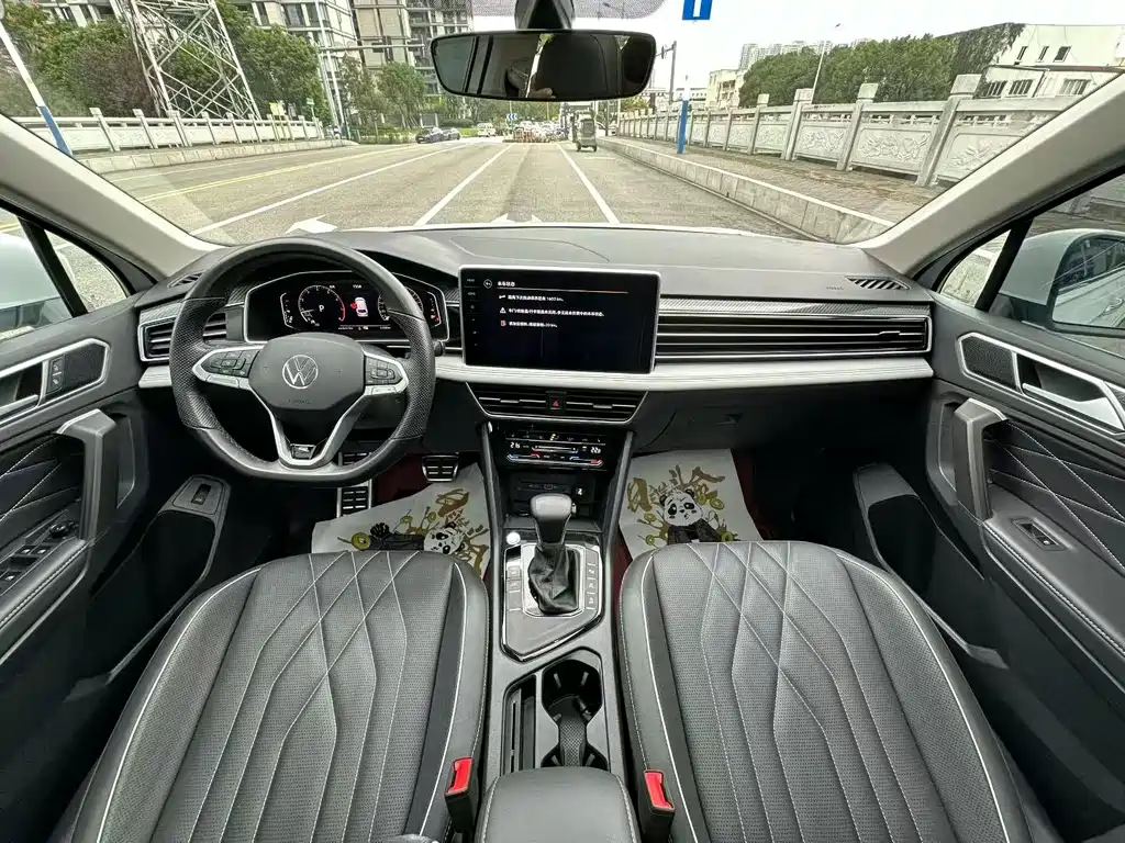 Volkswagen Tiguan L — миниатюра 6