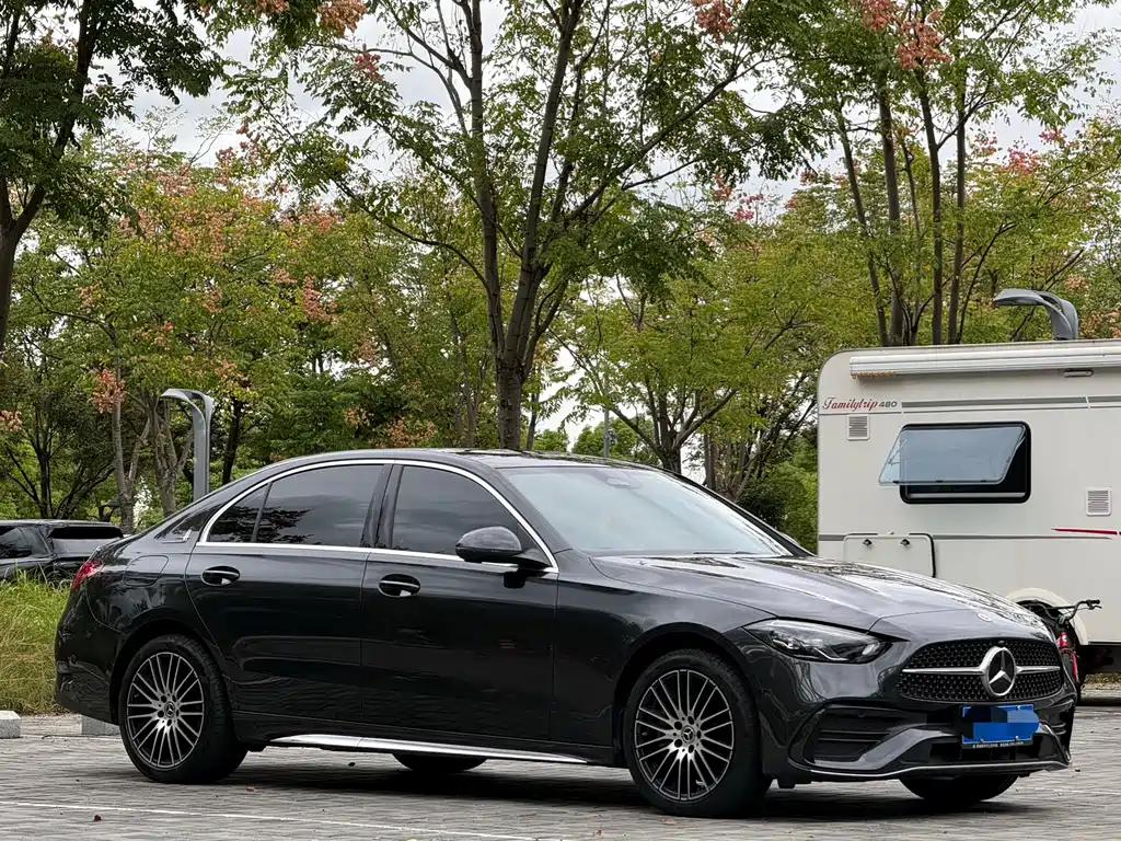 Mercedes-Benz C-Class — миниатюра 3