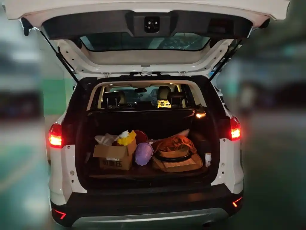 Ford Kuga — миниатюра 15