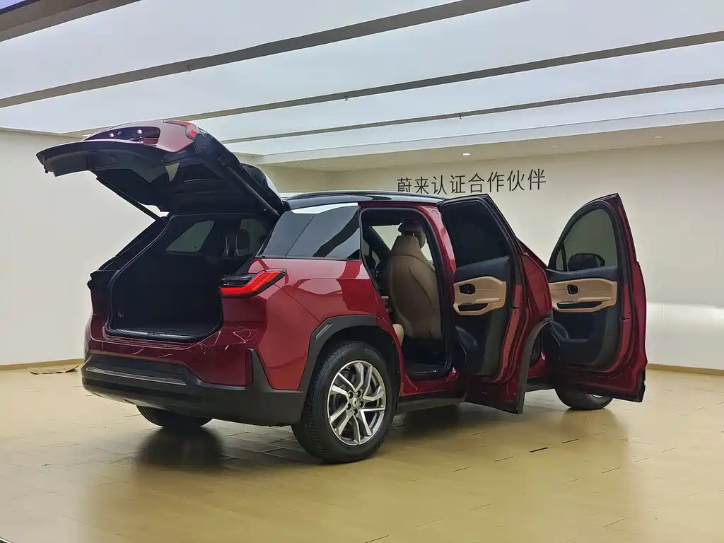 NIO ES6 — миниатюра 14