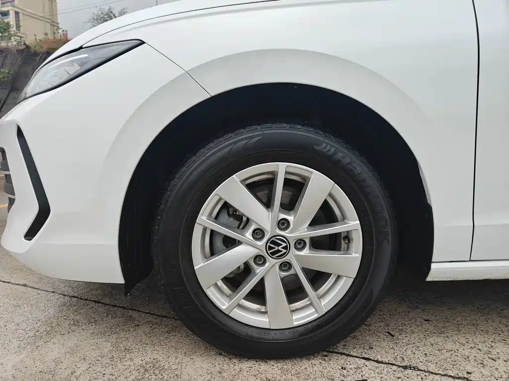 Volkswagen Lavida — миниатюра 11