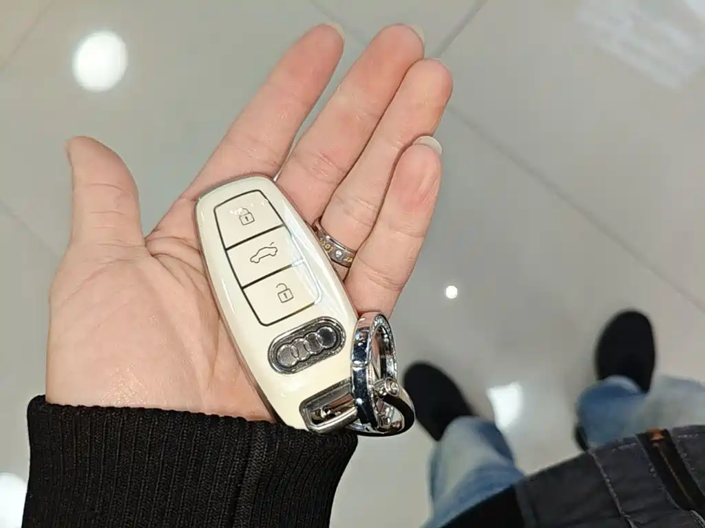 Audi Q4 e-tron — миниатюра 9