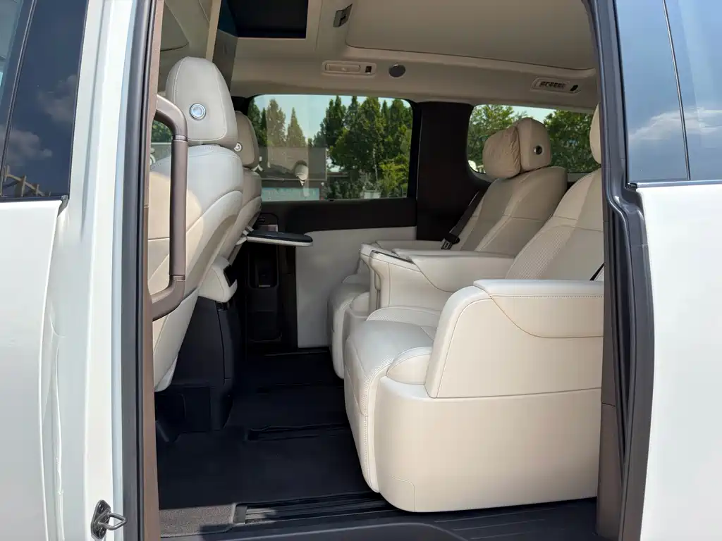 Li Auto Li MEGA — миниатюра 7