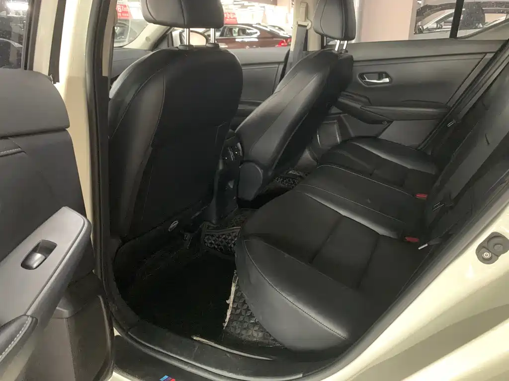 Nissan Sylphy — миниатюра 5