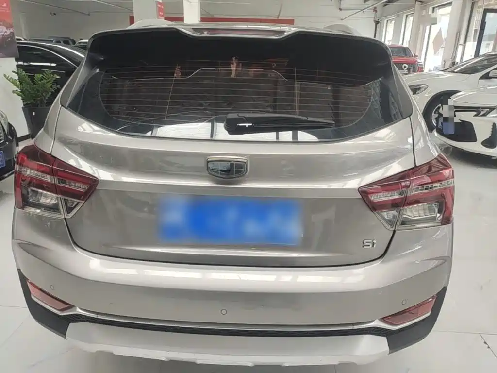 Geely Vision S1 — миниатюра 6