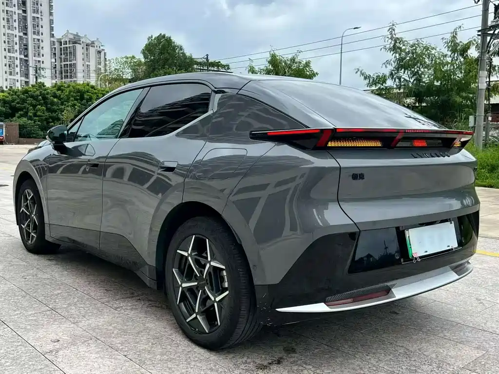 Lynk & Co Z20 — миниатюра 9