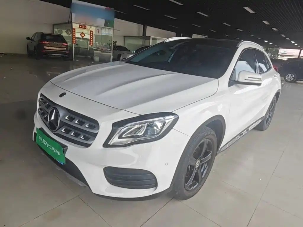 Mercedes-Benz GLA — миниатюра 2