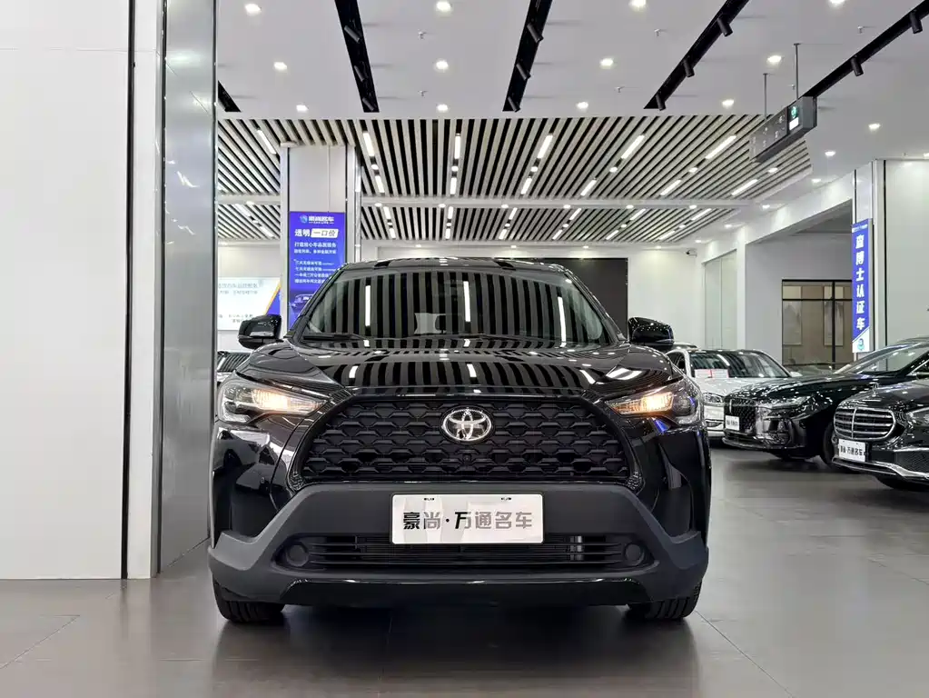 Toyota Corolla Cross — миниатюра 2