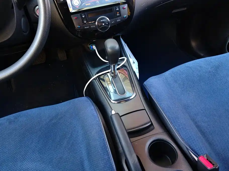 Nissan Tiida — миниатюра 16