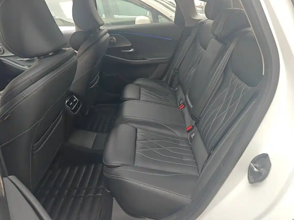 Chery Arrizo 8 — миниатюра 17