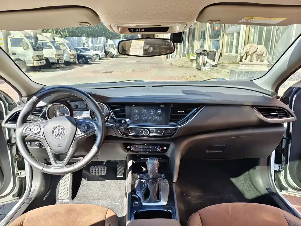 Buick Regal — миниатюра 5