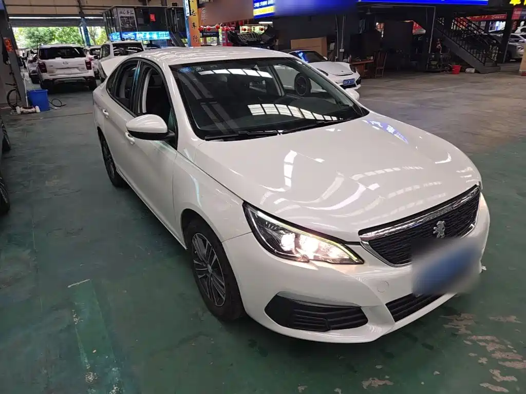 Peugeot 308 — миниатюра 4