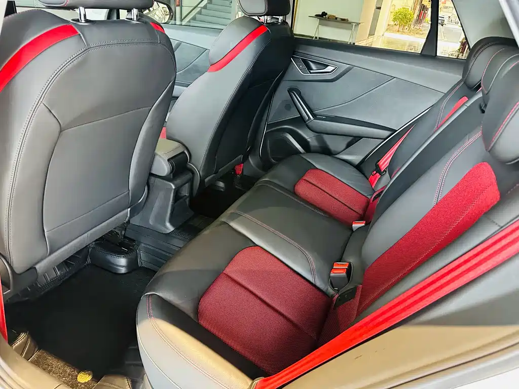 Audi Q2L — миниатюра 14
