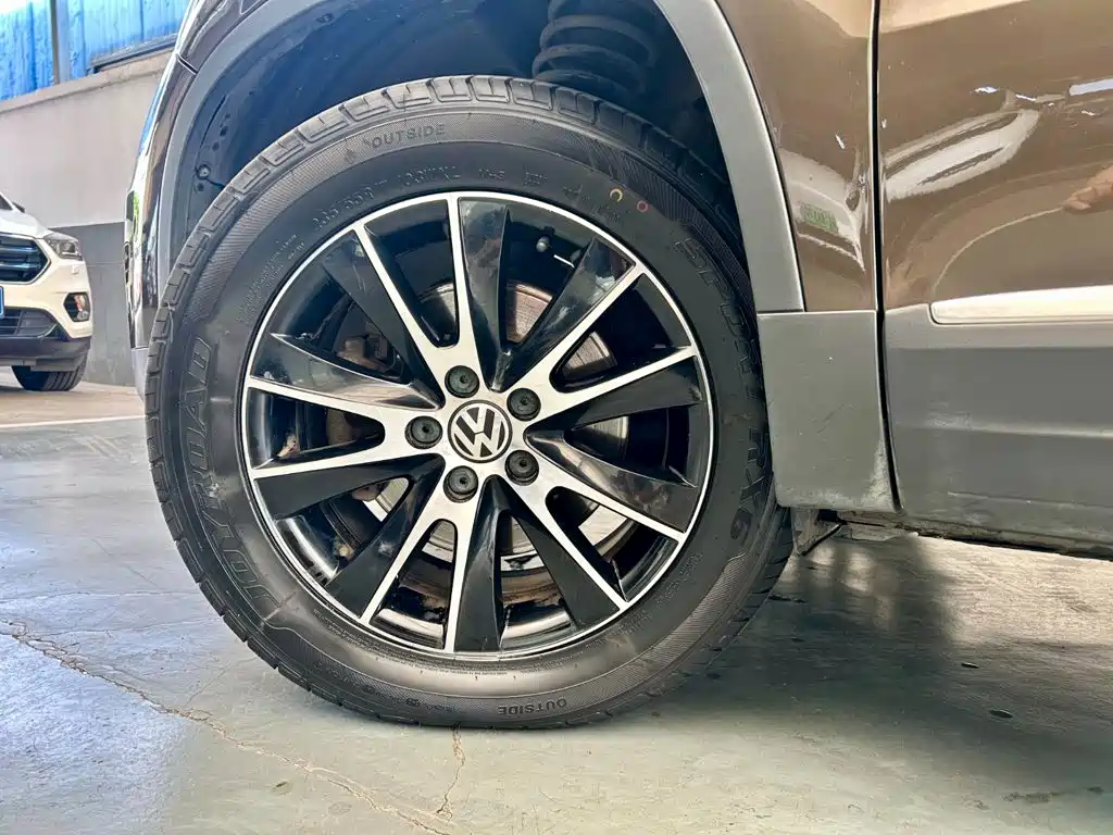 Volkswagen Tiguan — миниатюра 21