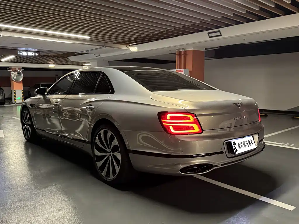 Bentley Flying Spur 2022 4.0T V8 Standard