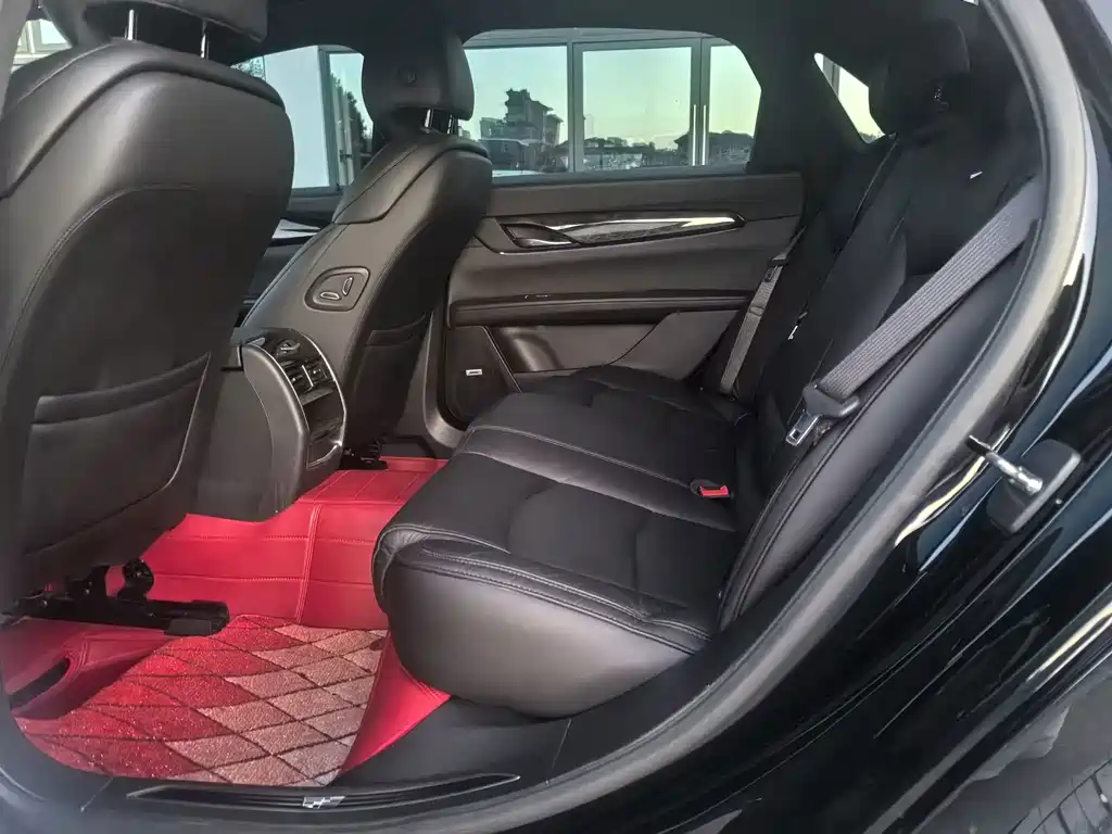 Cadillac CT6 — миниатюра 11