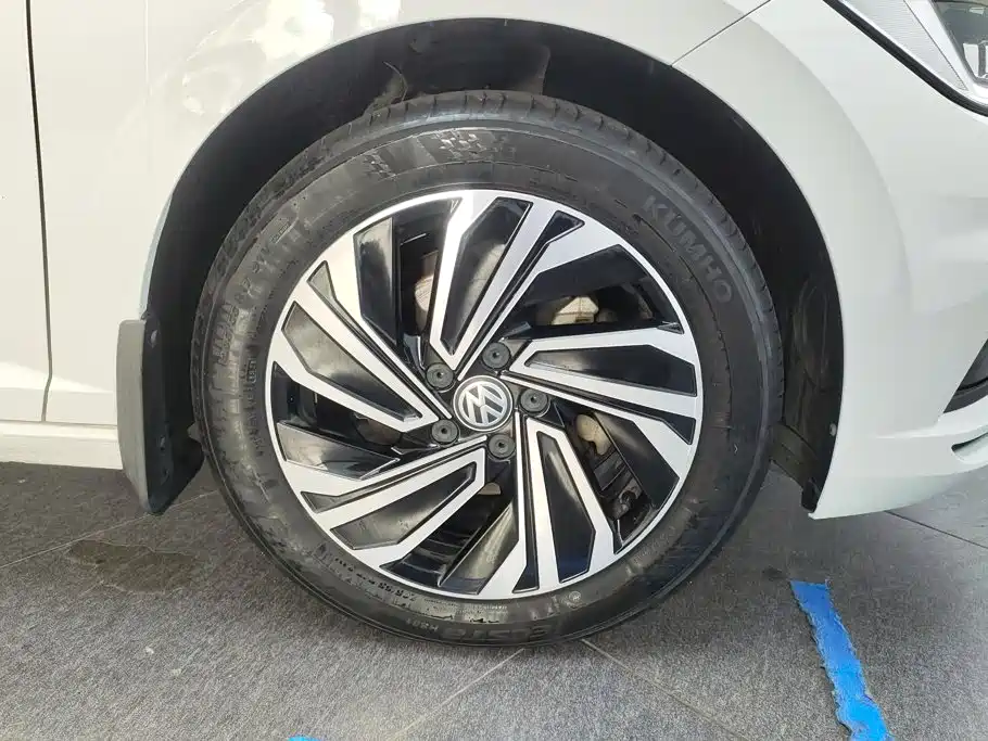 Volkswagen Sagitar — миниатюра 6