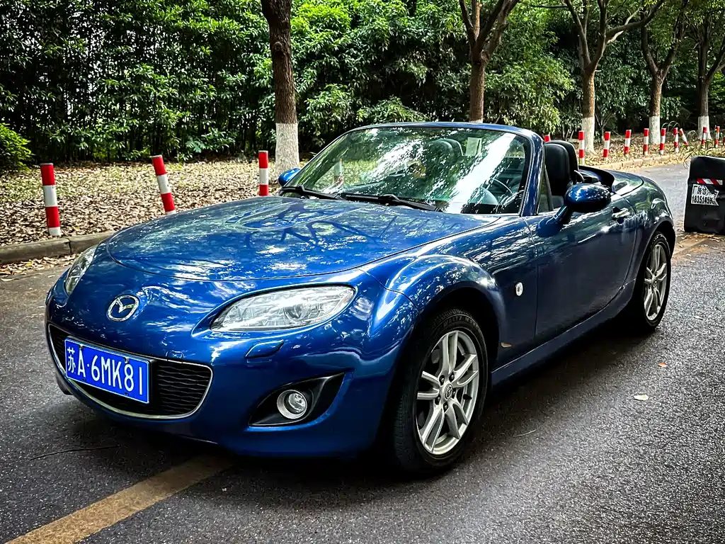 Купить Mazda MX-5