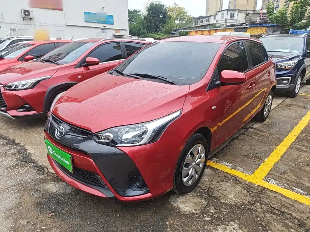 Toyota Yaris L — миниатюра 2