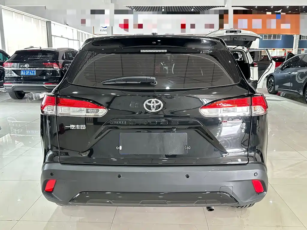 Toyota Corolla Cross — миниатюра 9
