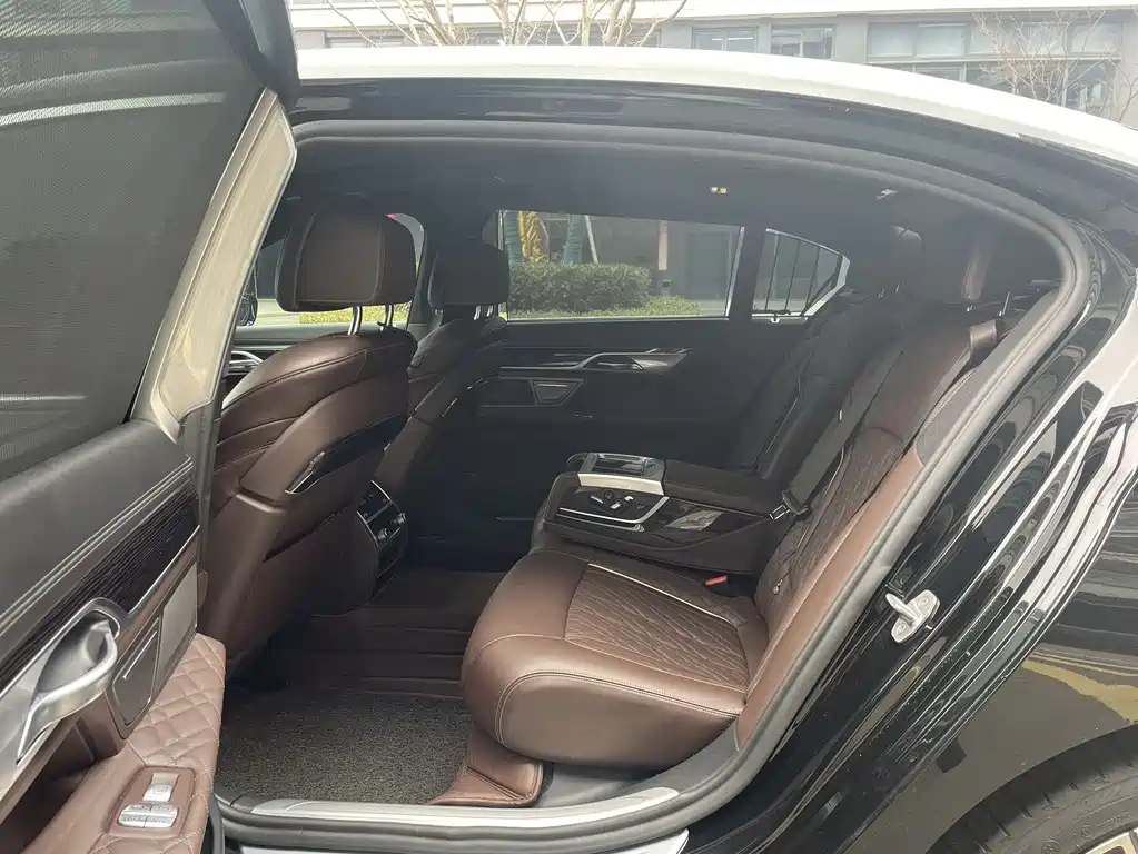 BMW 7 Series 7 2019 740Li Lead M Sport