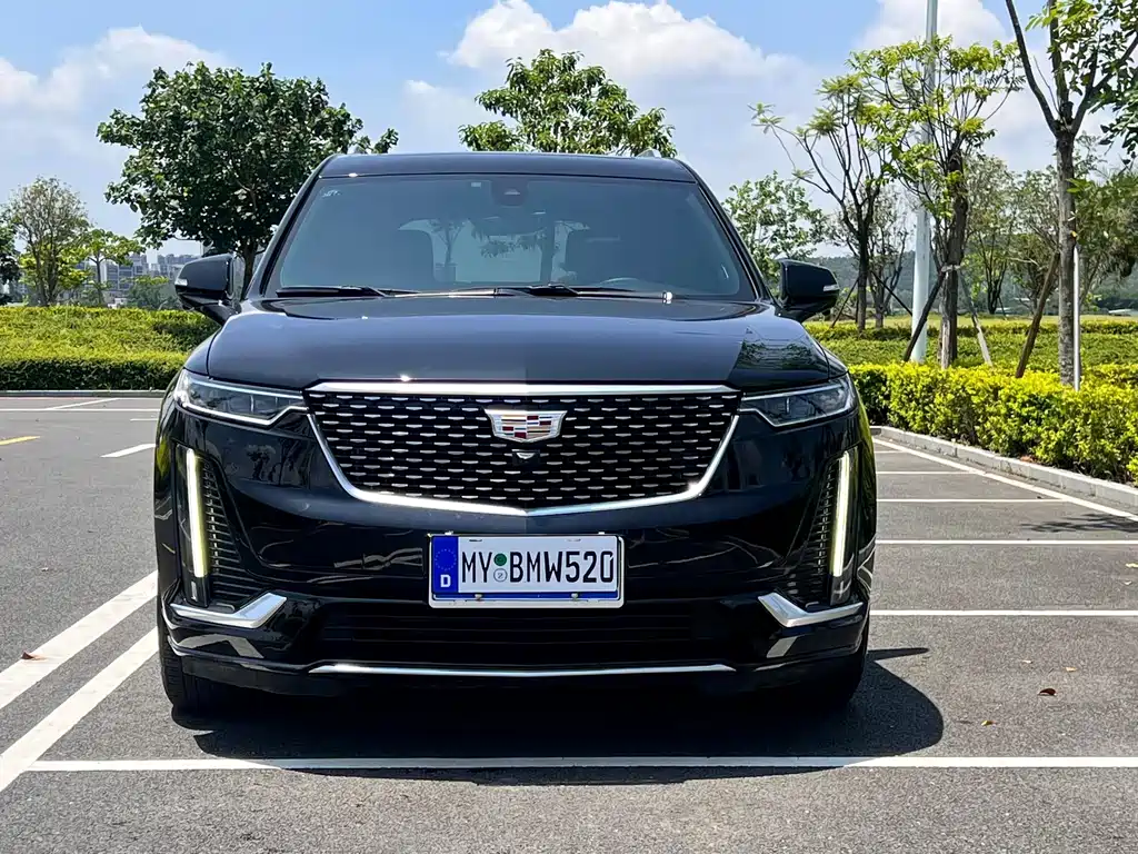 Купить Cadillac XT6