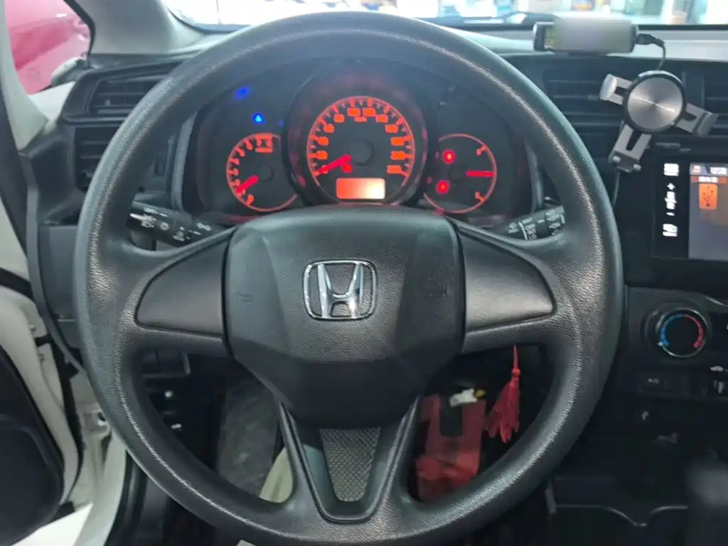 Honda Fit — миниатюра 11