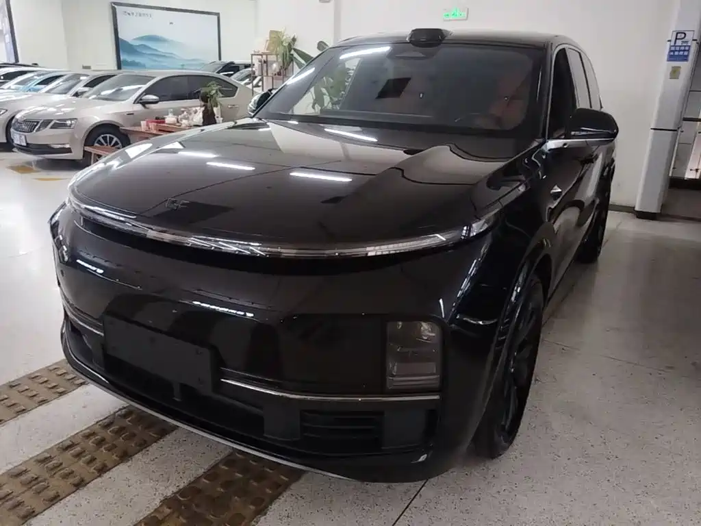 Li Auto L8