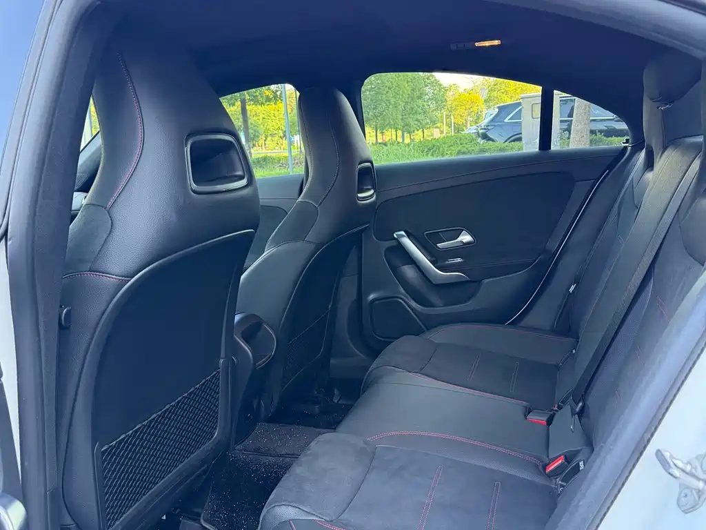 Mercedes-Benz CLA (Import) — миниатюра 8