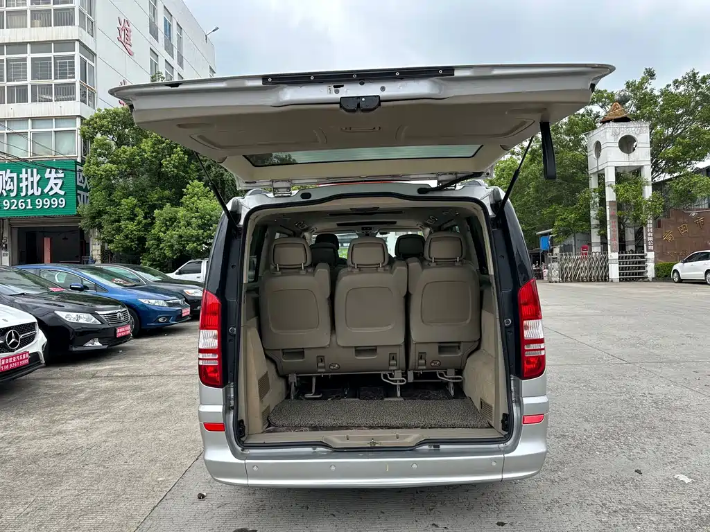 Mercedes-Benz Viano — миниатюра 12
