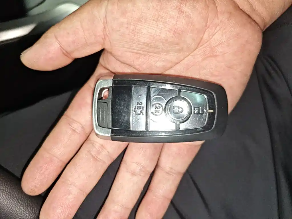 Ford Mondeo — миниатюра 9