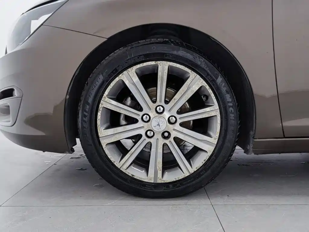 Peugeot 408 — миниатюра 17