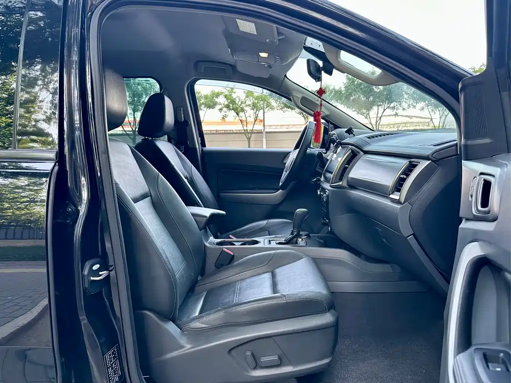 Ford Everest — фотографии объявления, Фото 16
