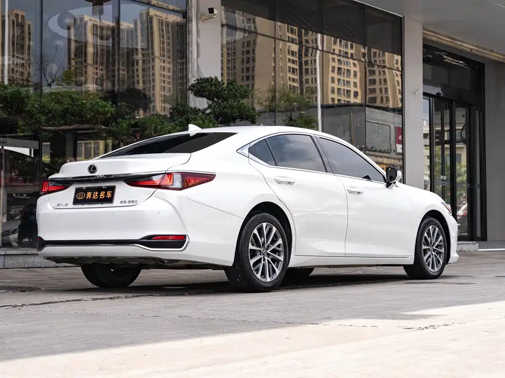 Lexus ES — фотографии объявления, Фото 4