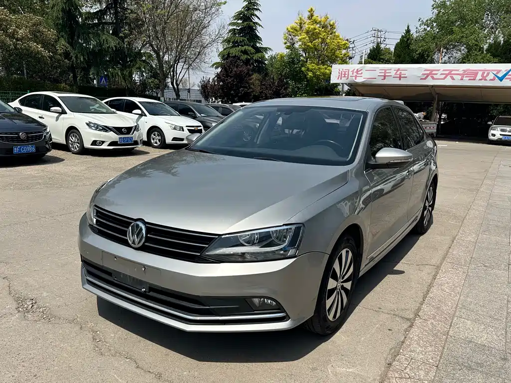 Volkswagen Sagitar 2019
