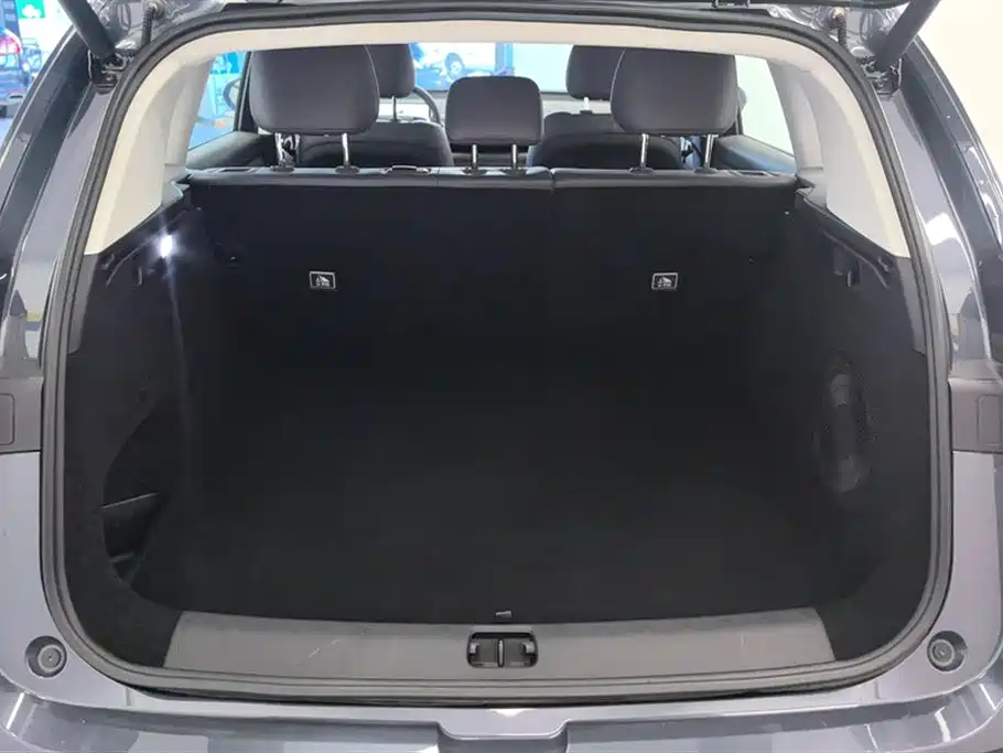 ZERO-RUNNING CAR ZERO RUN C10