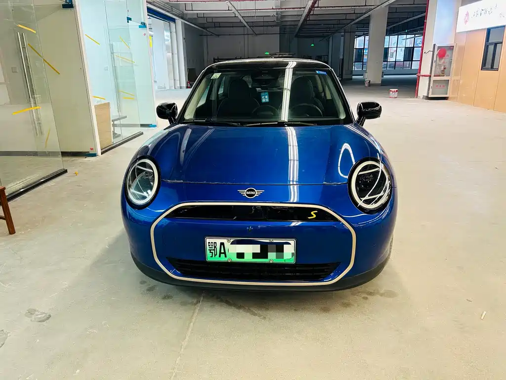 MINI MINI COOPER EV — миниатюра 2