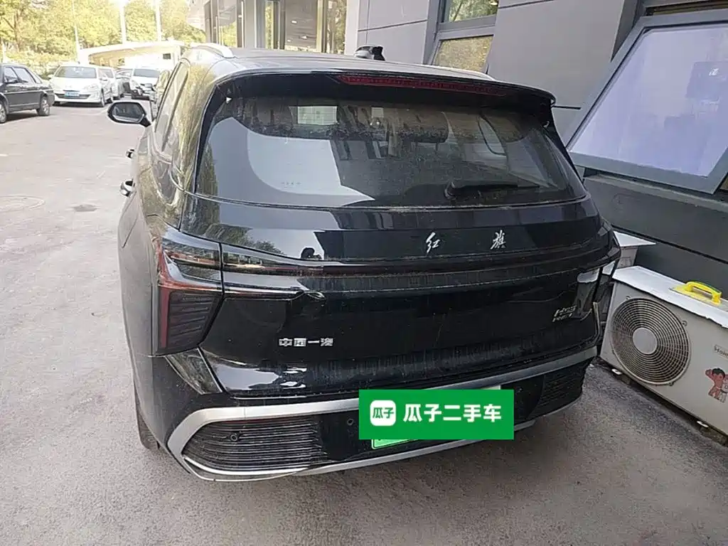 Hongqi Hongqi HS3 PHEV — миниатюра 6